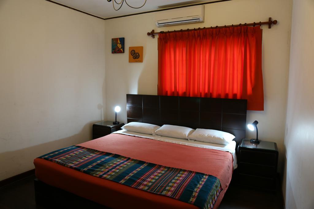 Hotel Miraflores Lodge Lima Rom bilde